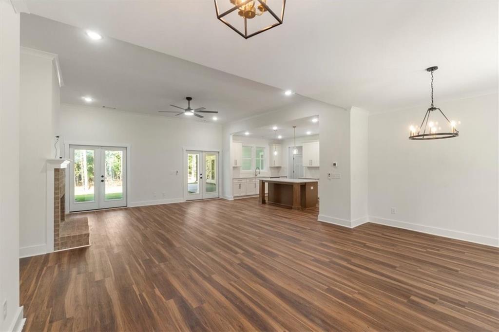 4585 Parkwood Road