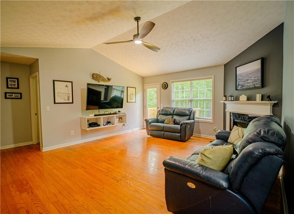 1444 Elliotts Lane Ln, Auburn, Georgia image 4