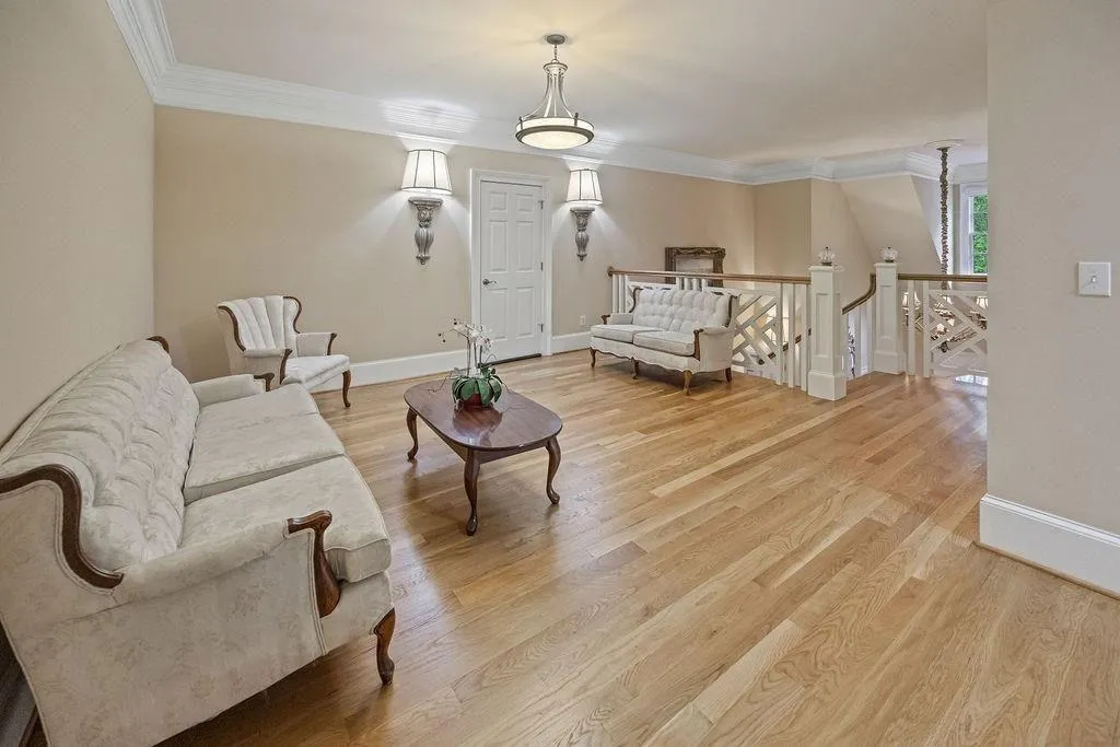 Canton, Georgia 30115, United States, 5 Bedrooms Bedrooms, ,6 BathroomsBathrooms,Residential,Active,214966