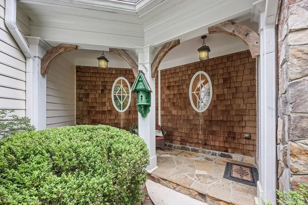 Canton, Georgia 30115, United States, 5 Bedrooms Bedrooms, ,6 BathroomsBathrooms,Residential,Active,214966