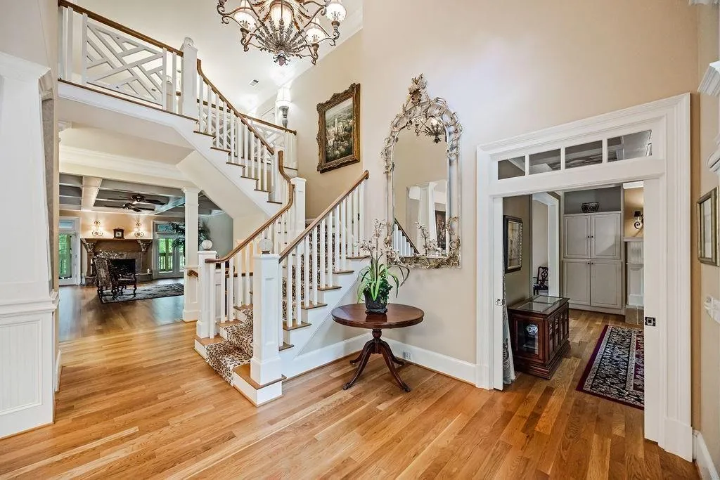 Canton, Georgia 30115, United States, 5 Bedrooms Bedrooms, ,6 BathroomsBathrooms,Residential,Active,214966