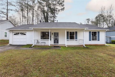 Homes For Sale - 5328 Biffle Down Road<br/> Stone Mountain, GA 30088