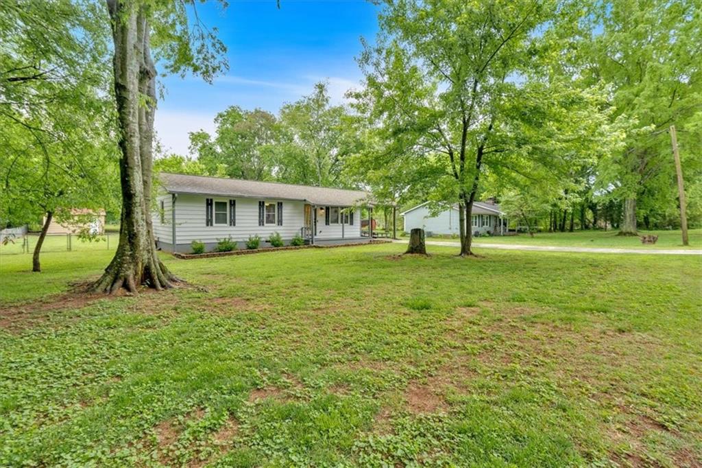 112 Duncan Drive, Cartersville, Georgia image 4