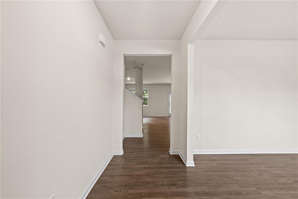 297 Starbuck Parkway