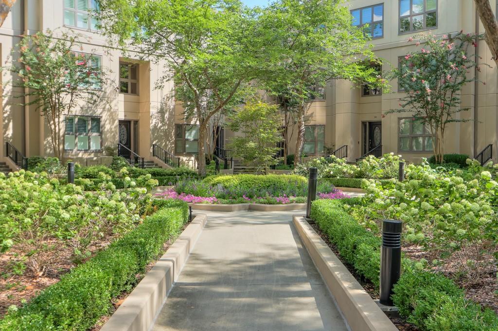 3475 Oak Valley Road NE 530