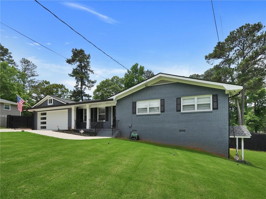 5521 Joeclay Drive