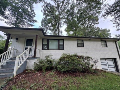 Photo of 2586 Cherrywood Lane SW, Marietta, GA 30060 (MLS # 7826291)