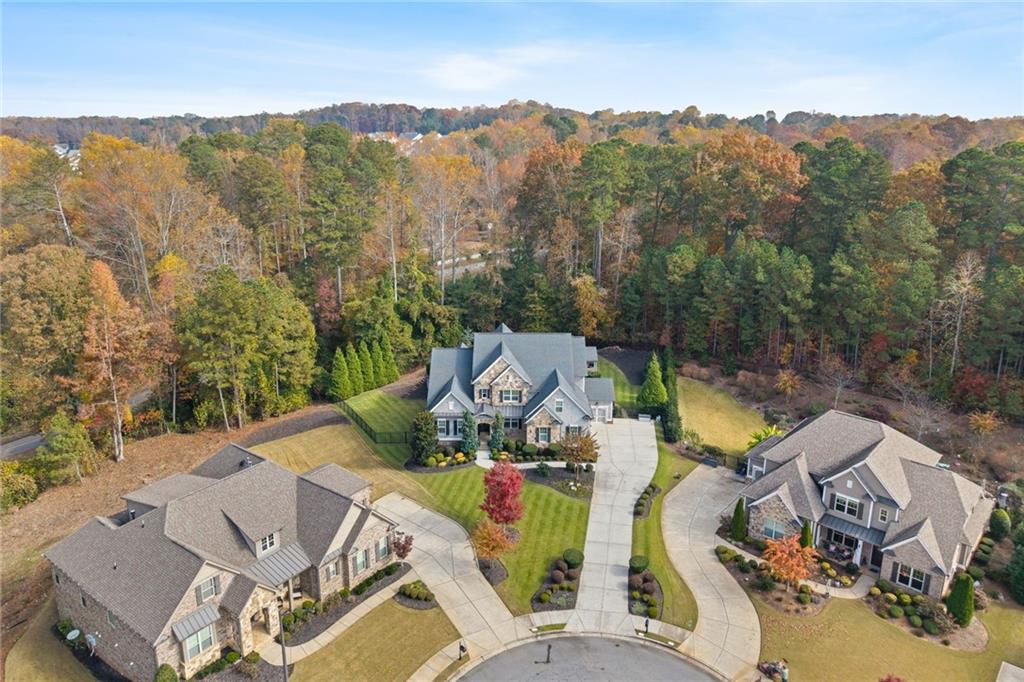 764 Creekside Bend