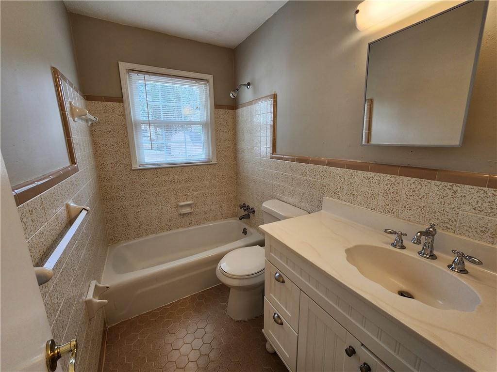 Rogers Acres - Residential Lease