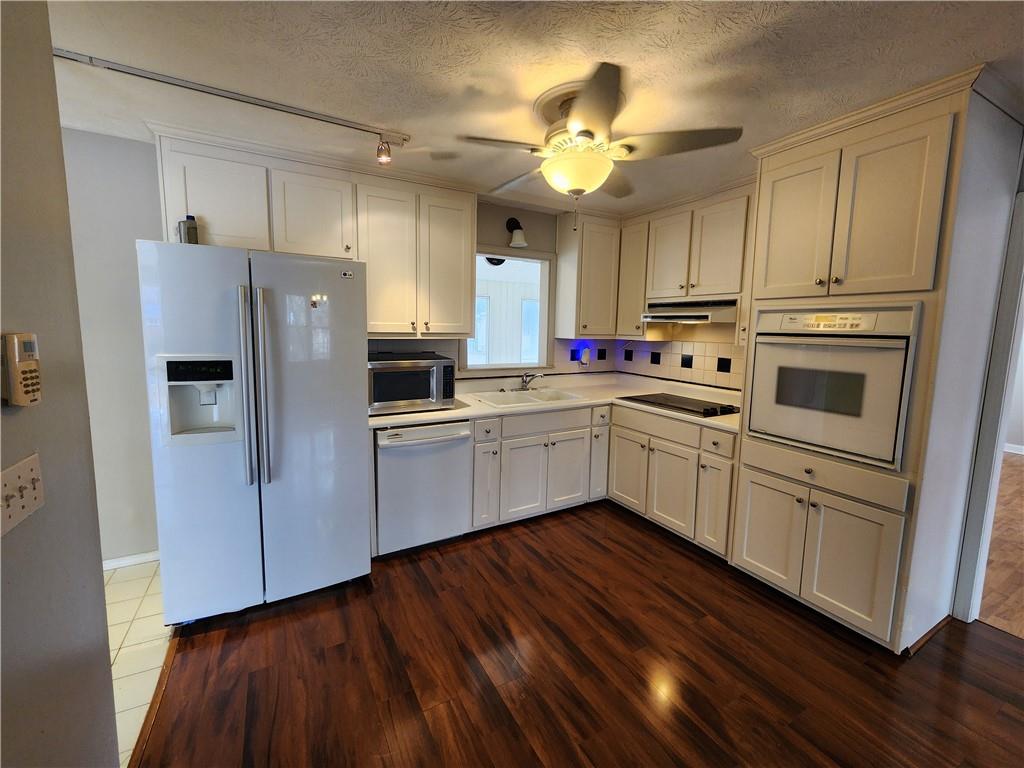 Rogers Acres - Residential Lease