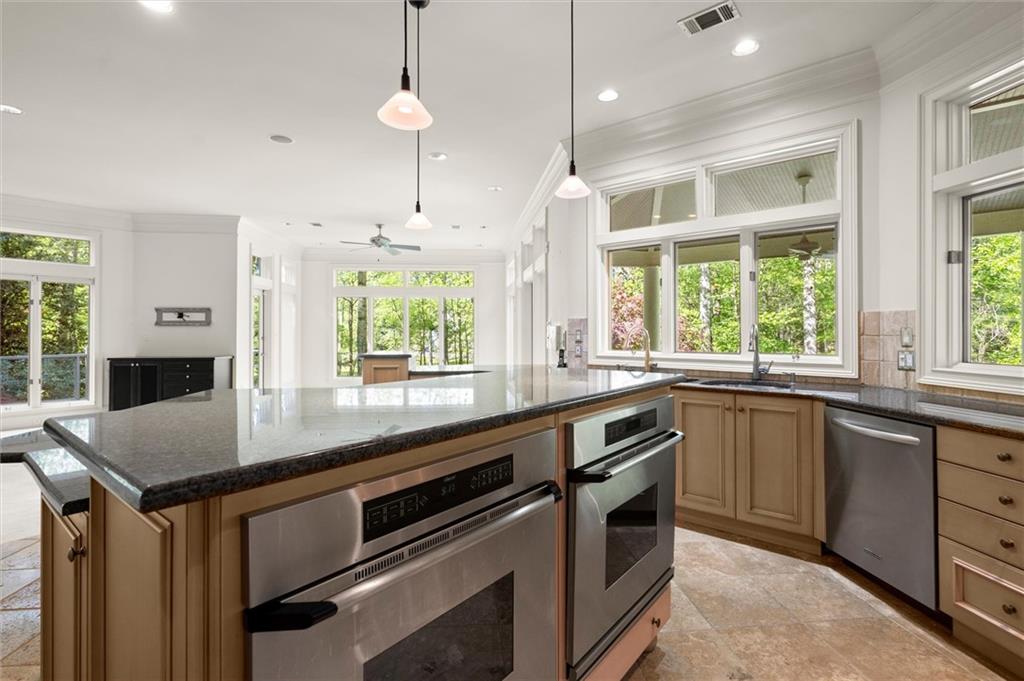 13510 Willowbank Lane, Alpharetta, Georgia image 31