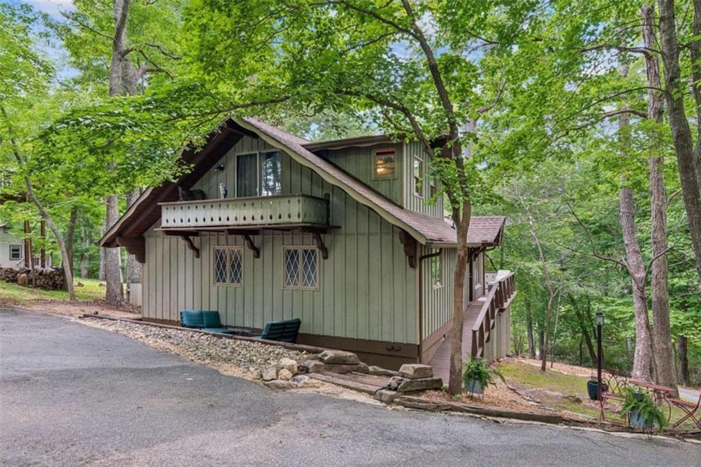 298 Lake View Trace