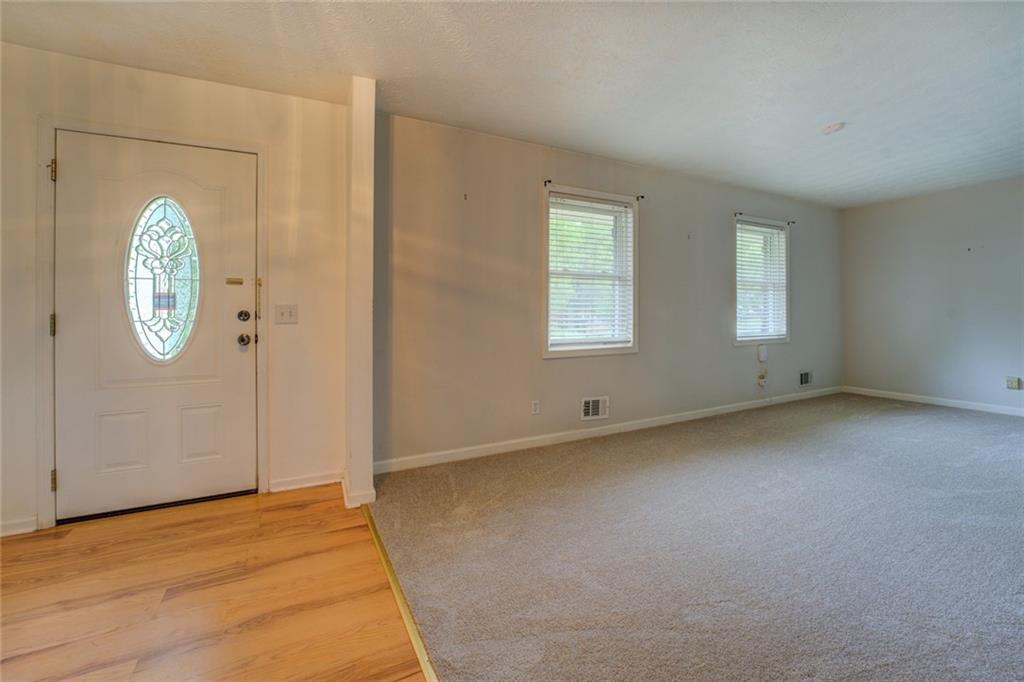 2198 Kings Forest Drive, Conyers, Georgia image 3