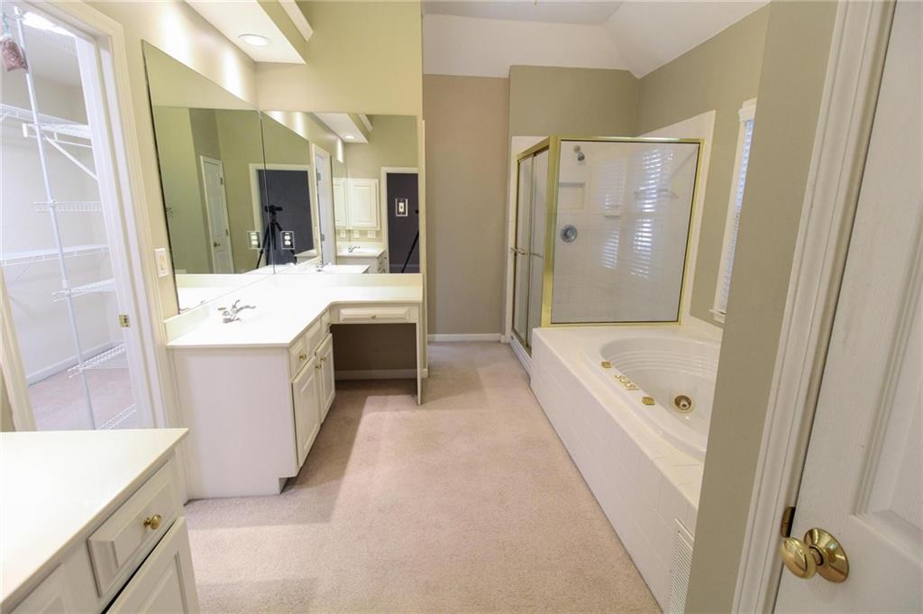 4055 Vista Point Lane, Suwanee, Georgia image 15