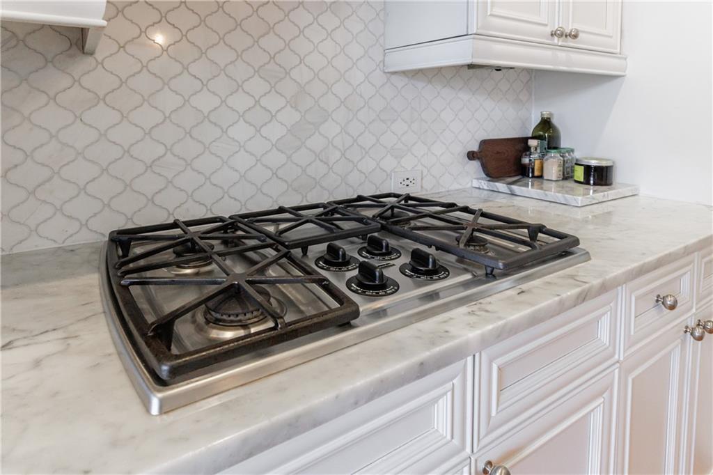 359 Alderwood Lane, Atlanta, Georgia image 17
