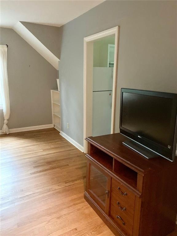 487 Lakeshore Drive NE 2