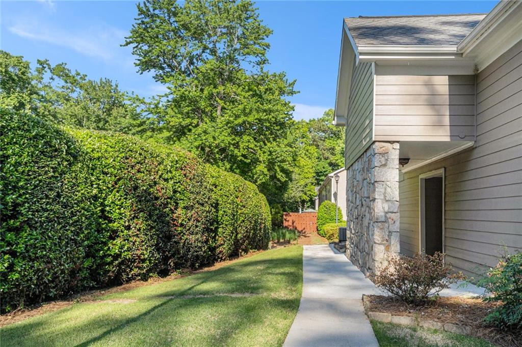 502 Brighton Point, Atlanta, Georgia image 1