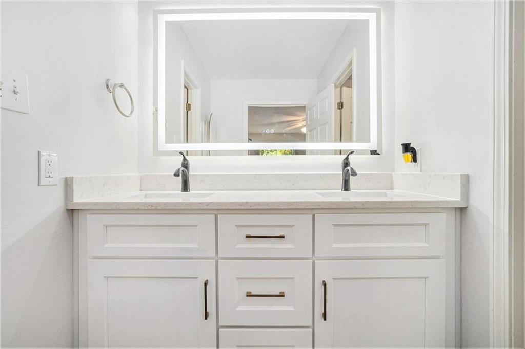 502 Brighton Point, Atlanta, Georgia image 18