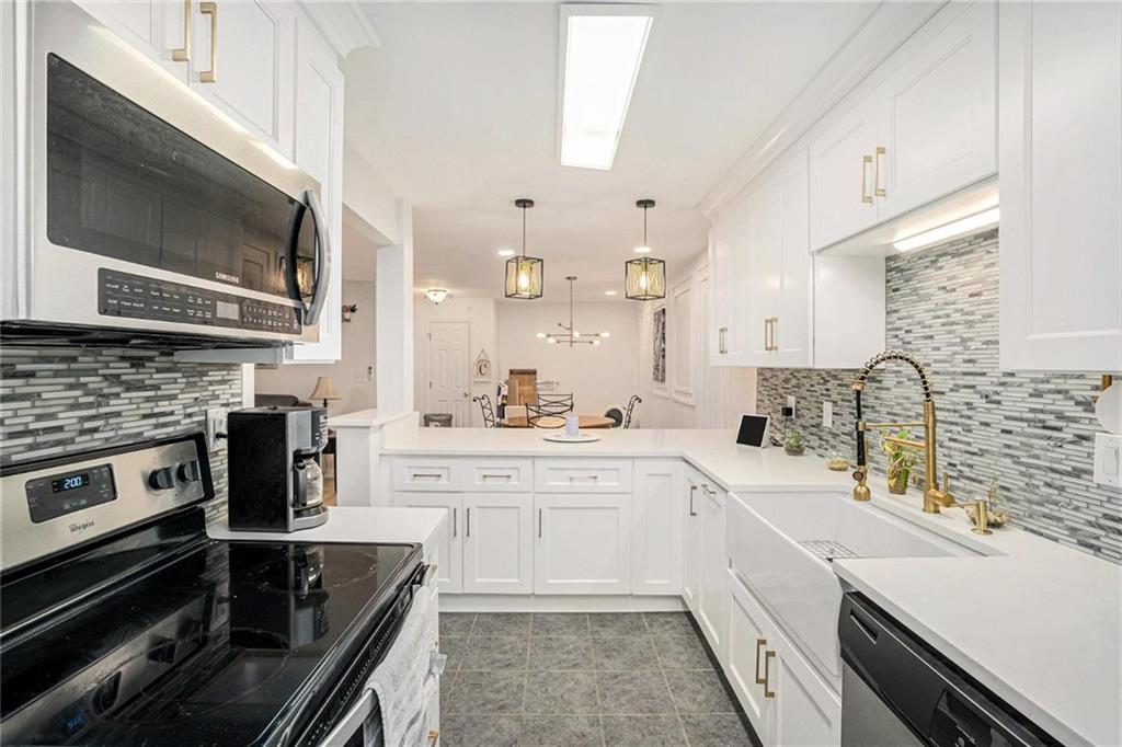 502 Brighton Point, Atlanta, Georgia image 7