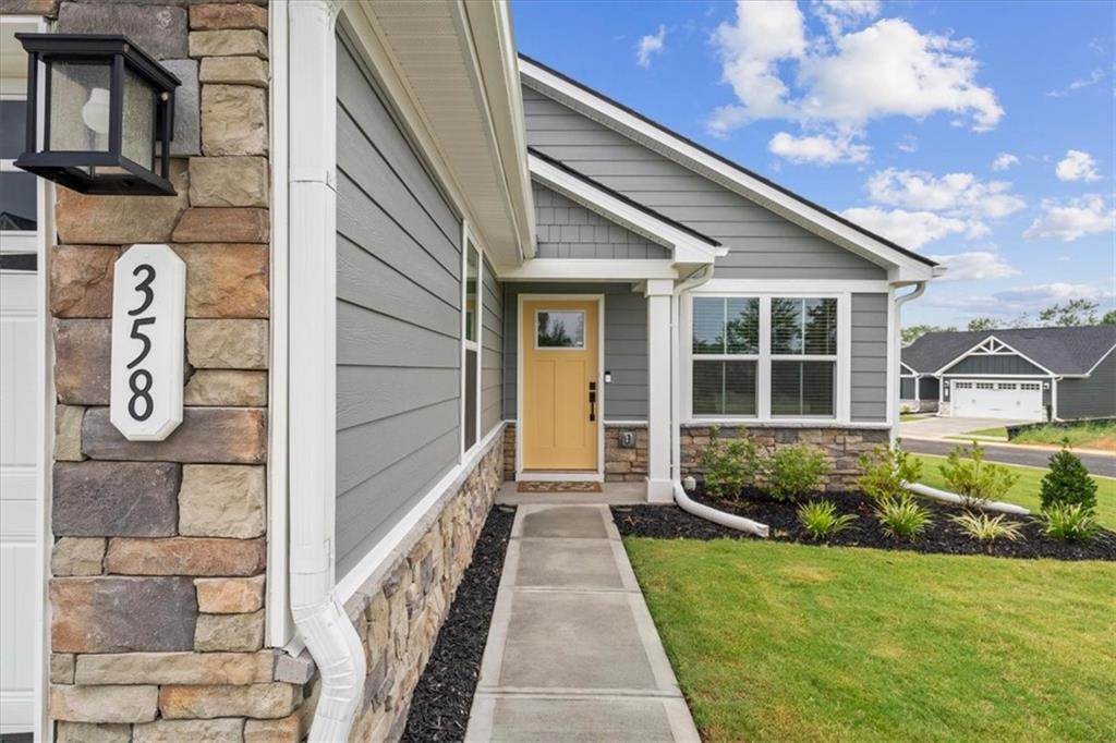 358 Oakleigh Drive