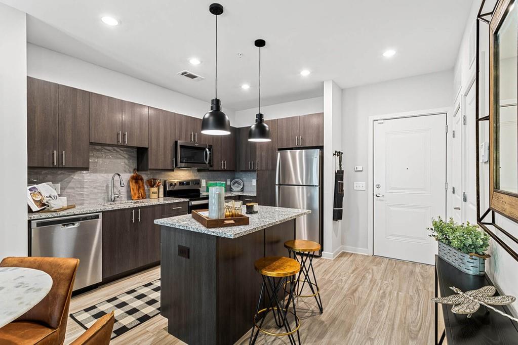 2190 Northlake Parkway 2116