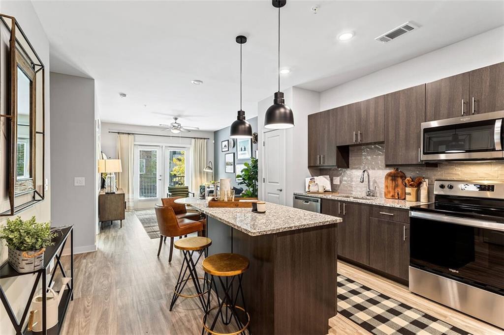 2190 Northlake Parkway 2116
