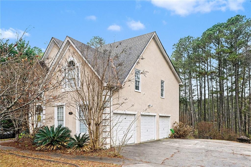 205 Harbor Lakes Way