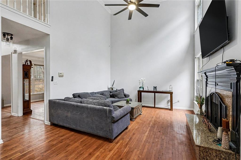 205 Harbor Lakes Way