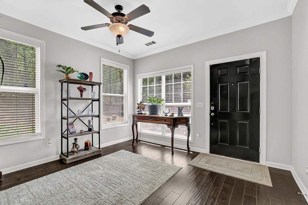 1076 Firethorne Pass