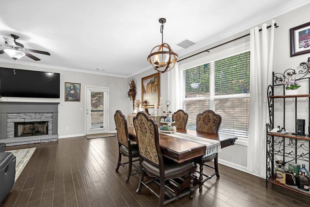 1076 Firethorne Pass, Cumming, Georgia image 11