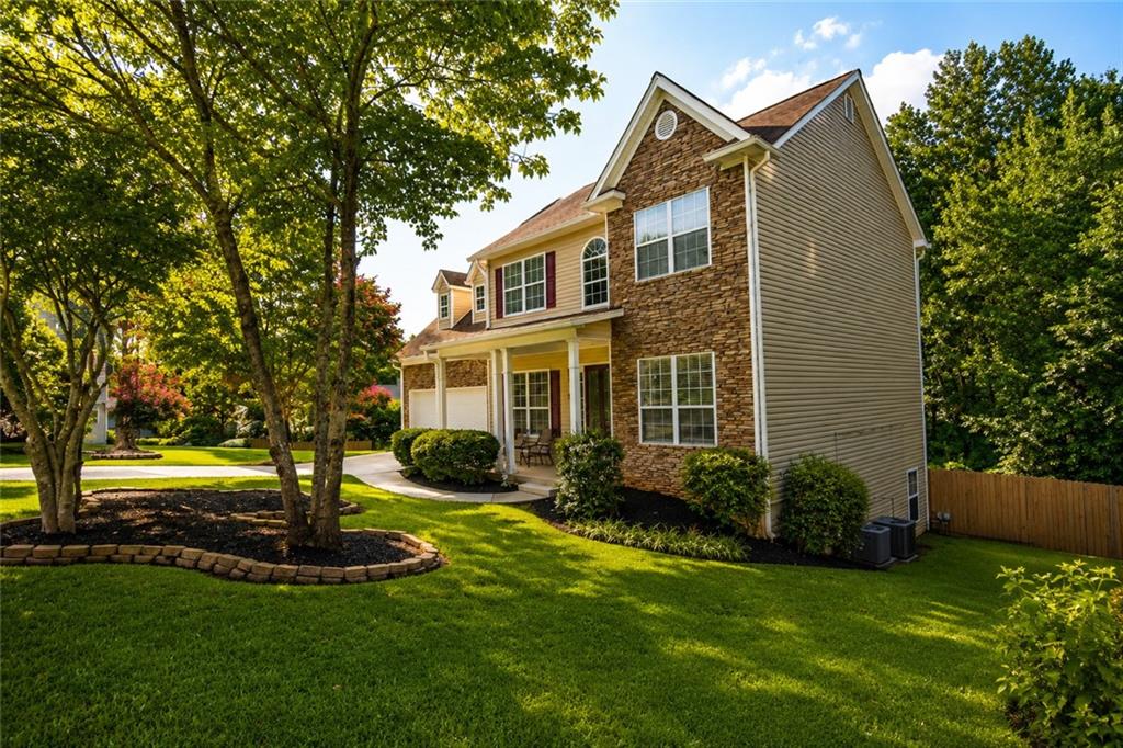 205 Leecroft Court