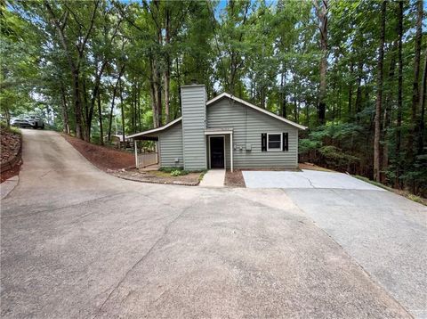 Homes For Sale - 9315 Dogwood Place<br/> Gainesville, GA 30506