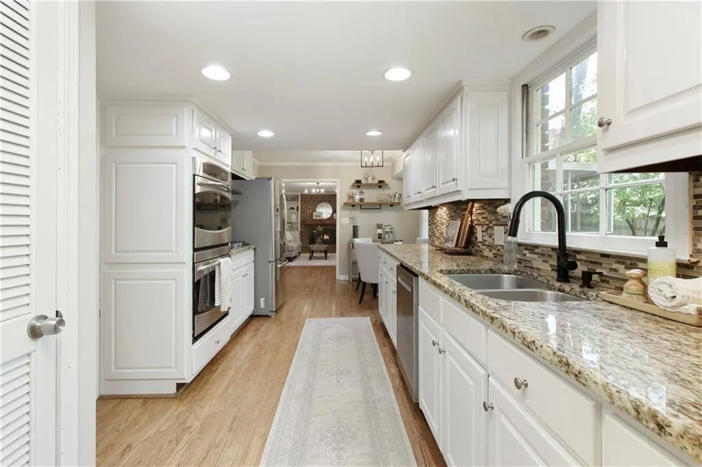 Atlanta, Georgia 30340, United States, 4 Bedrooms Bedrooms, ,3 BathroomsBathrooms,Residential,Active,195570