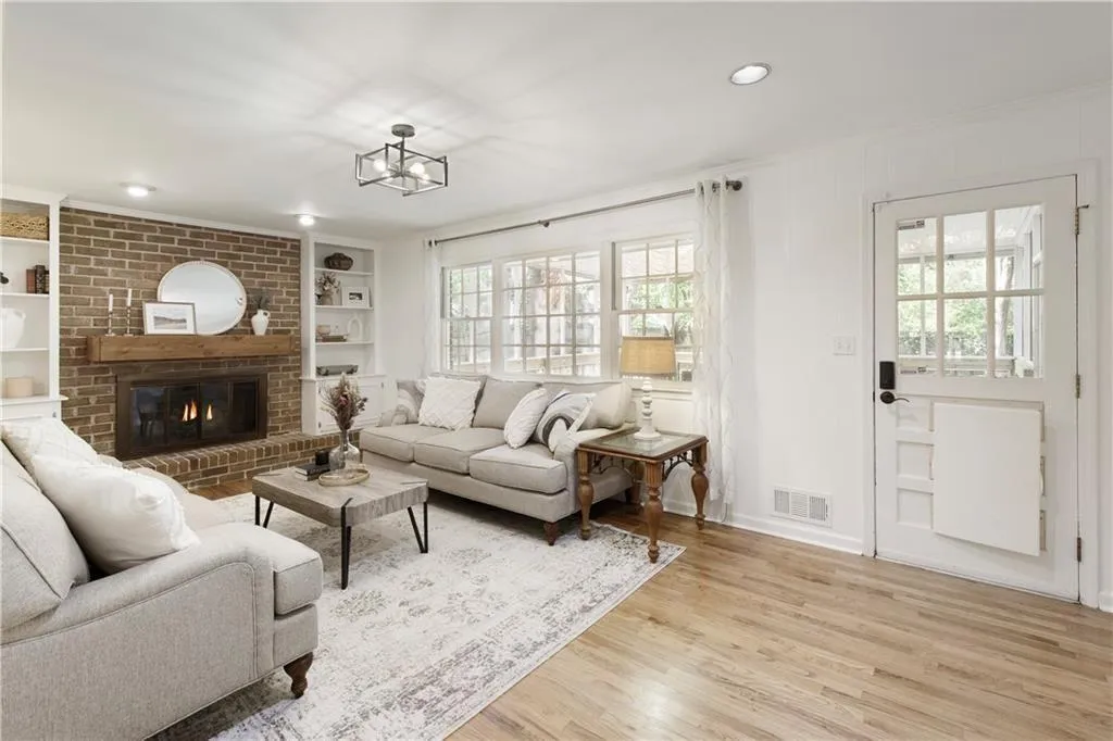 Atlanta, Georgia 30340, United States, 4 Bedrooms Bedrooms, ,3 BathroomsBathrooms,Residential,Active,195570