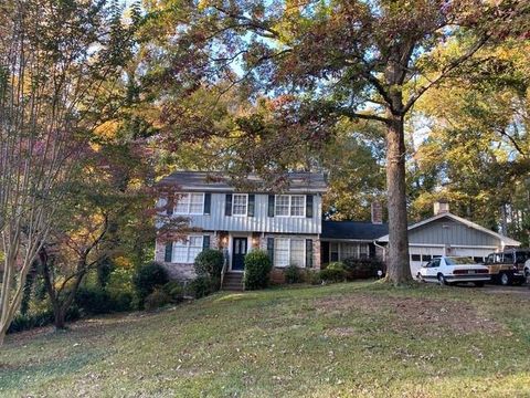 A home in Lilburn