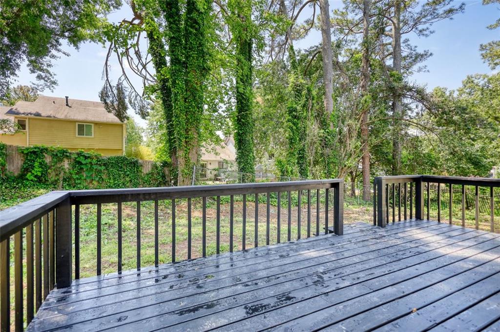 3959 Wood Path Drive, Stone Mountain, Georgia image 35