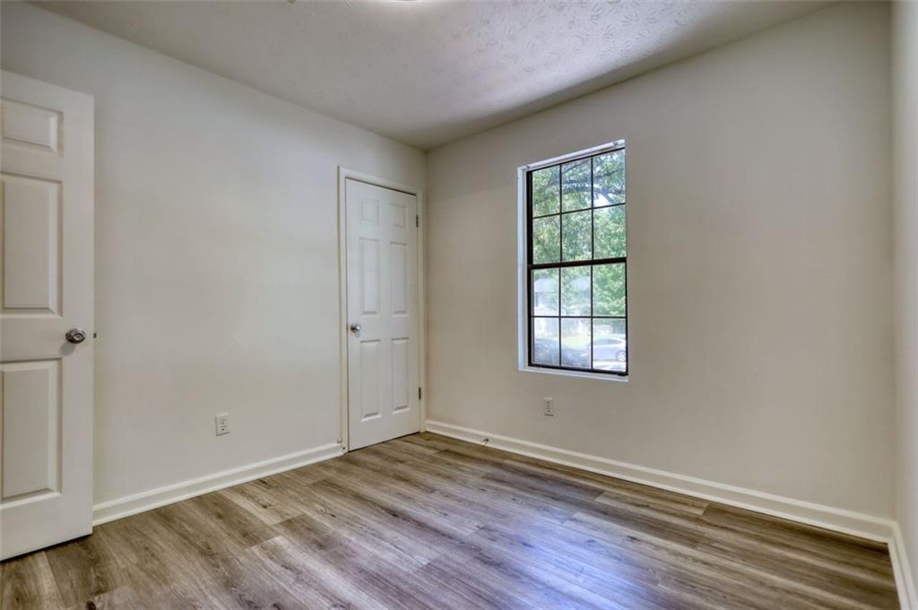 3959 Wood Path Drive, Stone Mountain, Georgia image 24