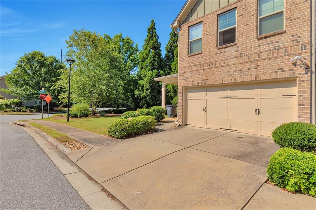 566 JODY Place