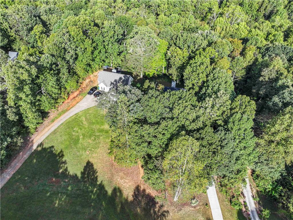 3368 Green Leaf Ln