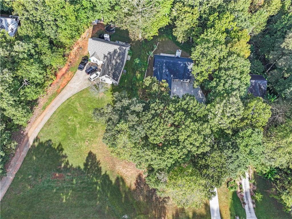 3368 Green Leaf Ln