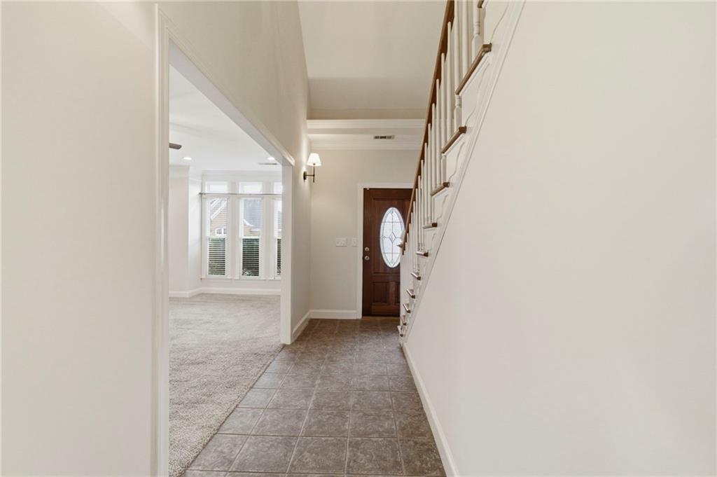 4 Stonegable Drive NW