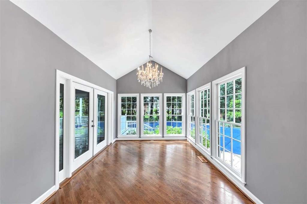 395 Clubfield Drive, Roswell, Georgia image 13