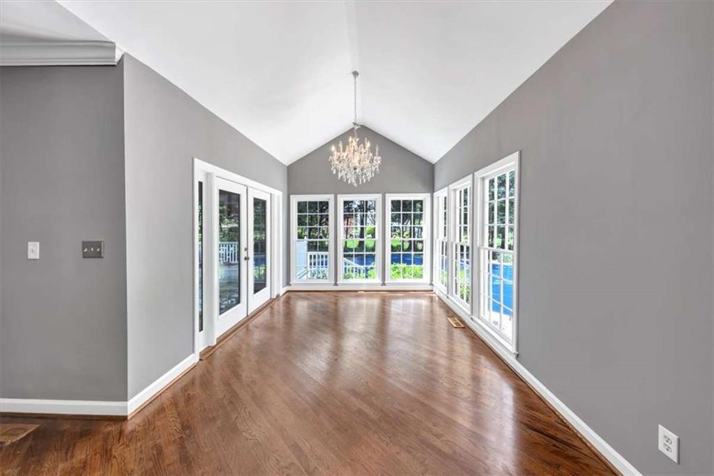 395 Clubfield Drive, Roswell, Georgia image 12