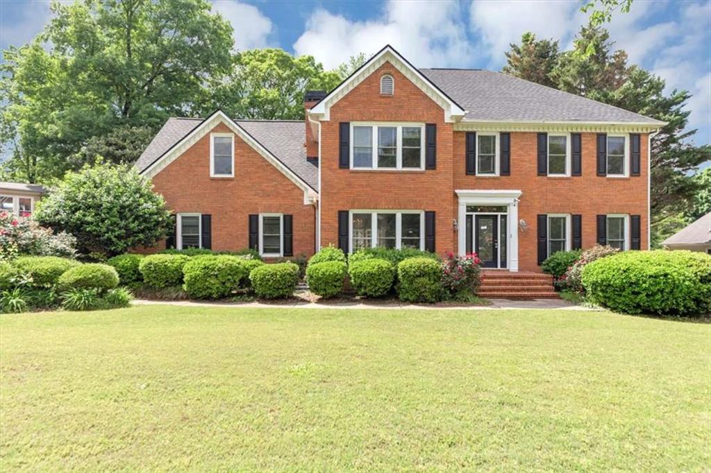 395 Clubfield Drive, Roswell, Georgia image 1