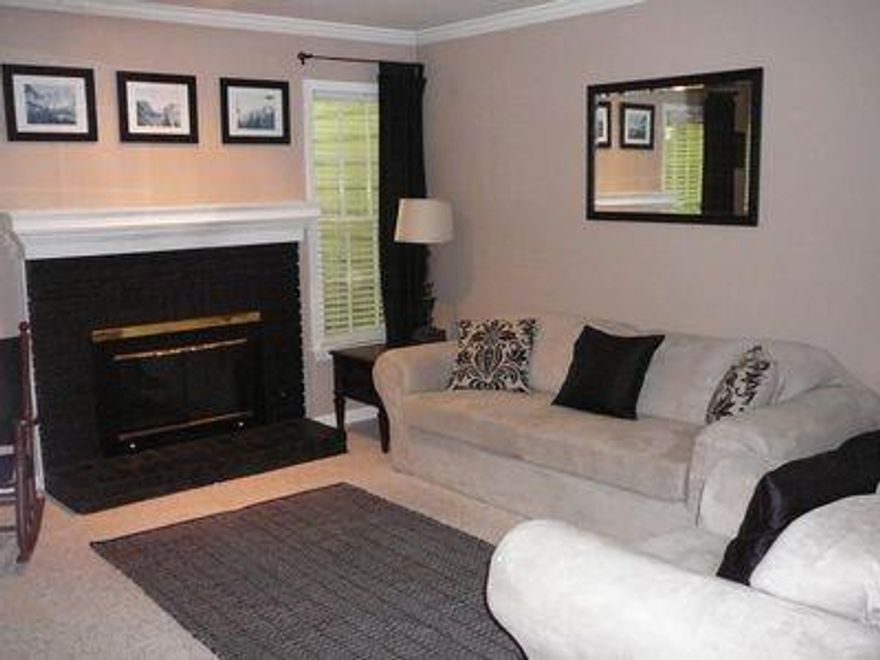 Renovated two bedroom 2.5 bath townhome close to shopping, restaurants,
schools and interstate. Eat in kitchen with bay window, kitchen has new
cabinets, appliances, solid surface counters/back splash & overlooks the
dinning room and courtyard. Separate dinning area, family room with
fireplace, two nice sized bedrooms upstairs each with a private bath. New
HVAC, water heater,Stove, Dishwasher, washer & dryer, Kitchen cabinets,
solid service countertops, tile backsplash, carpets and pad, new fixtures in
all bathrooms. Freshly painted throughout. In addition there is a relaxing fenced
in private courtyard!