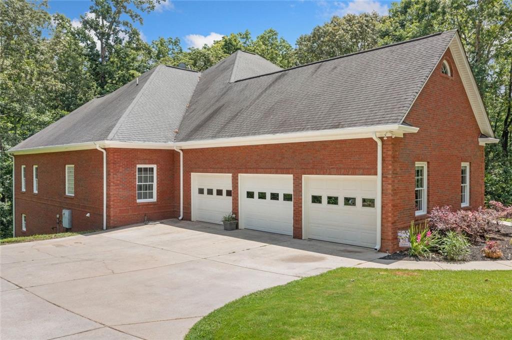 106 Shalea Lane