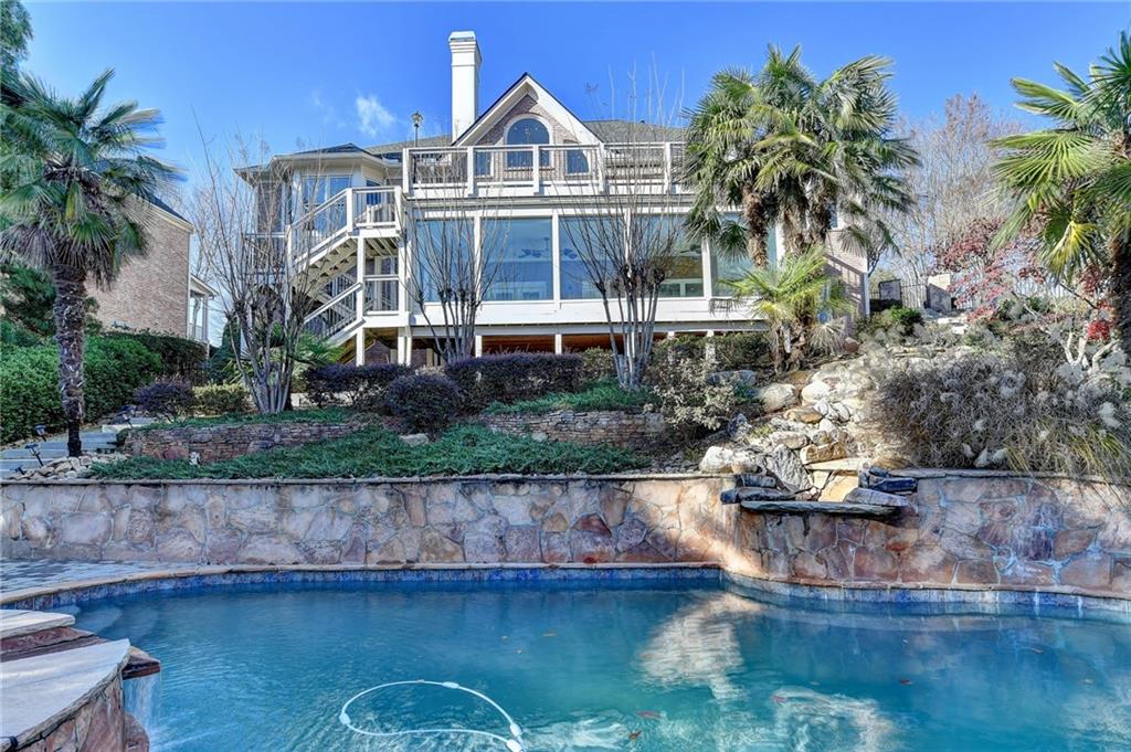 8360 Kenningston Way