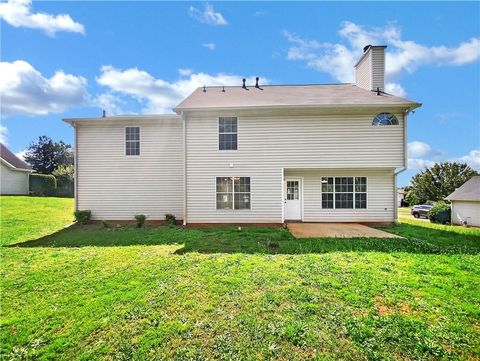 A home in Ellenwood