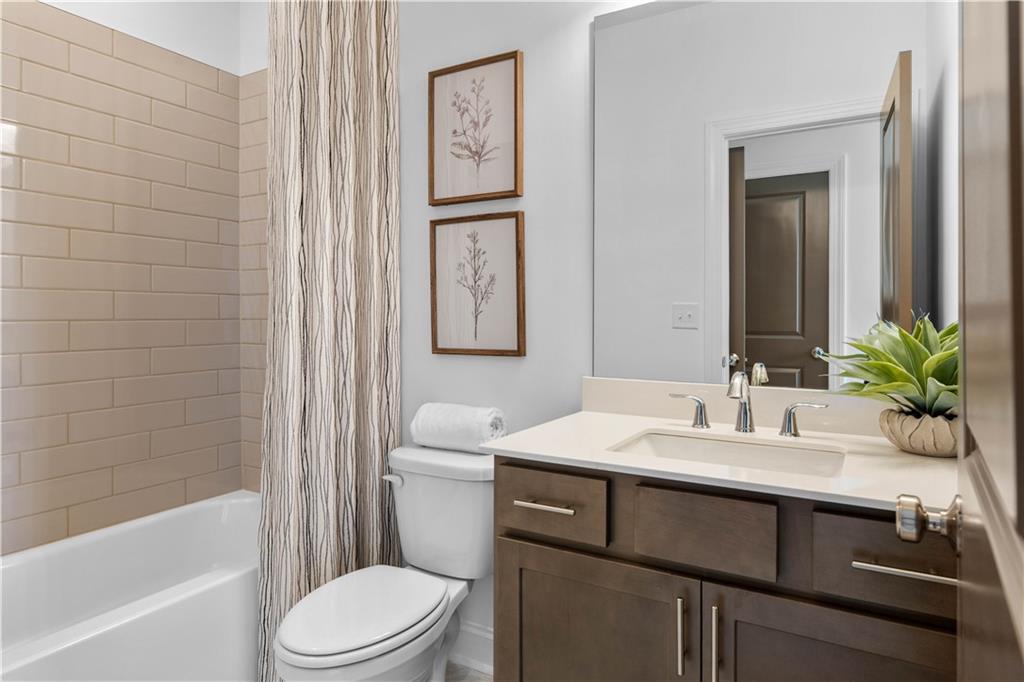 Market Square at Sawnee Village - Residential