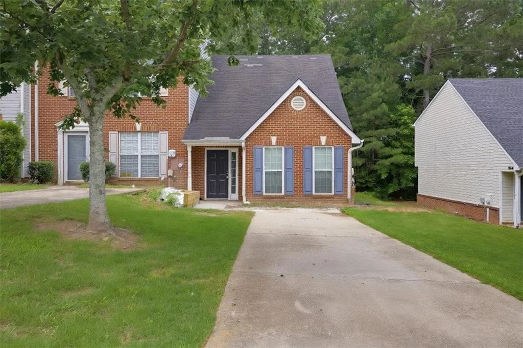 1324 Hollenbeck Lane